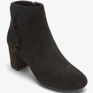 Elegant Black Women's Rockport Total Motion Oaklee Ruffle Ankle Bootie Size 9M